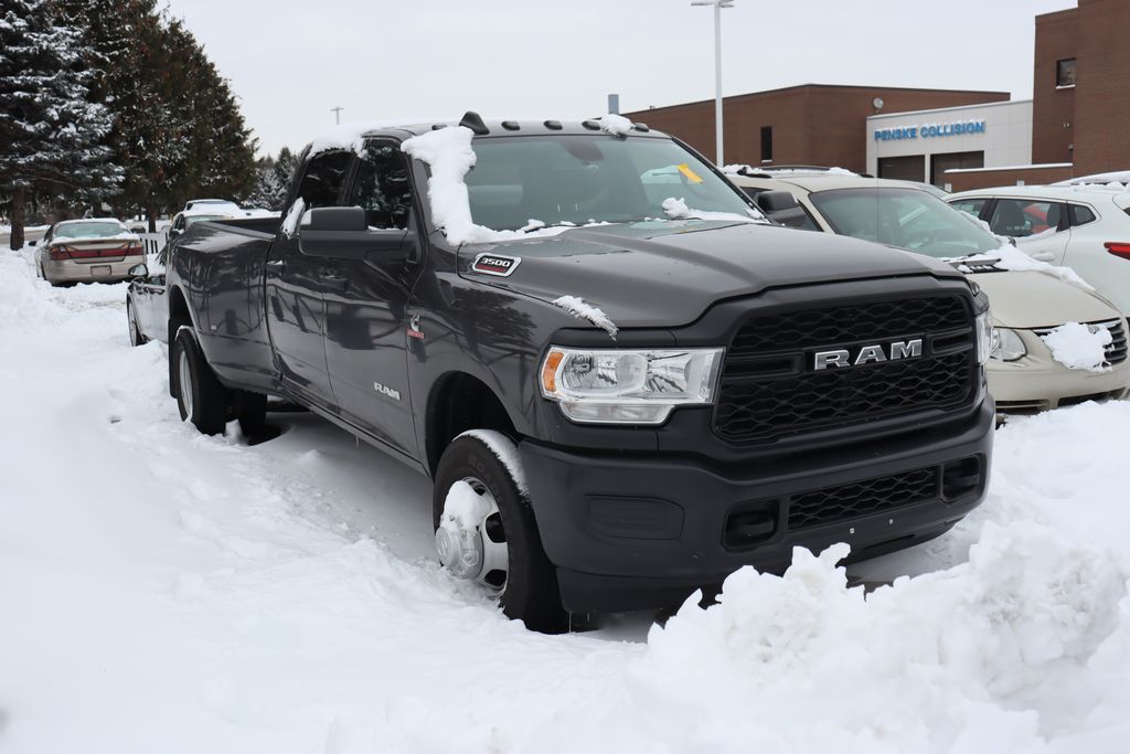 2022 RAM 3500 Tradesman 4