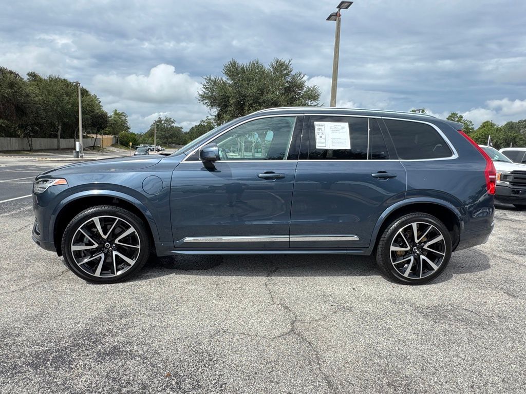 2021 Volvo XC90 Recharge T8 Inscription Expression photo 4