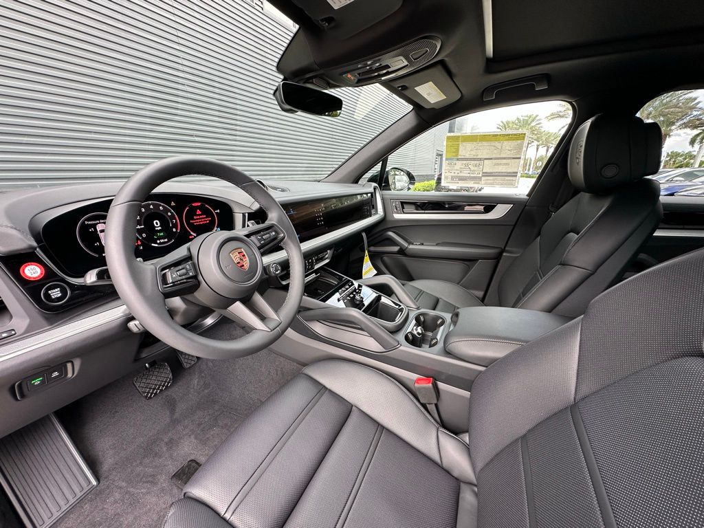 Thumbnail: 2026 Porsche Cayenne - 4