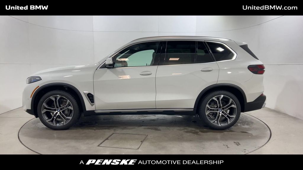 Thumbnail: 2026 BMW X5 - 5