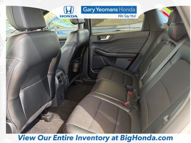 2025 Ford Escape Hybrid