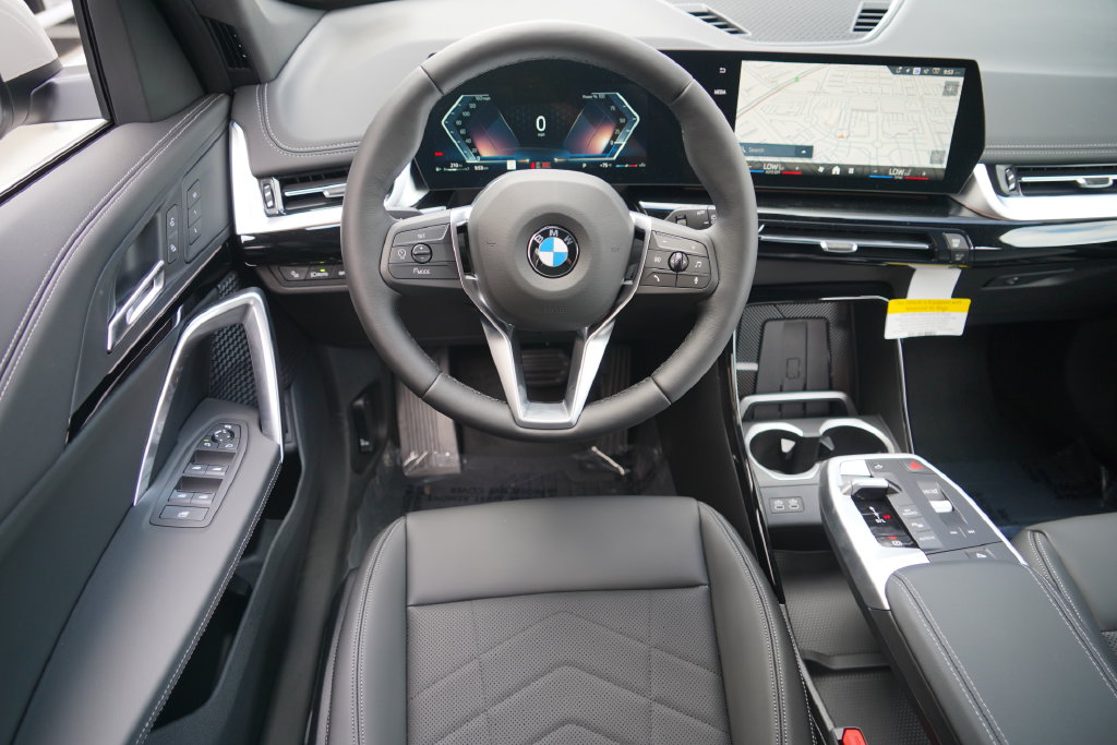 Thumbnail: 2027 BMW X1 - 20