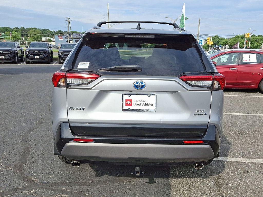 Thumbnail: 2021 Toyota RAV4 - 5
