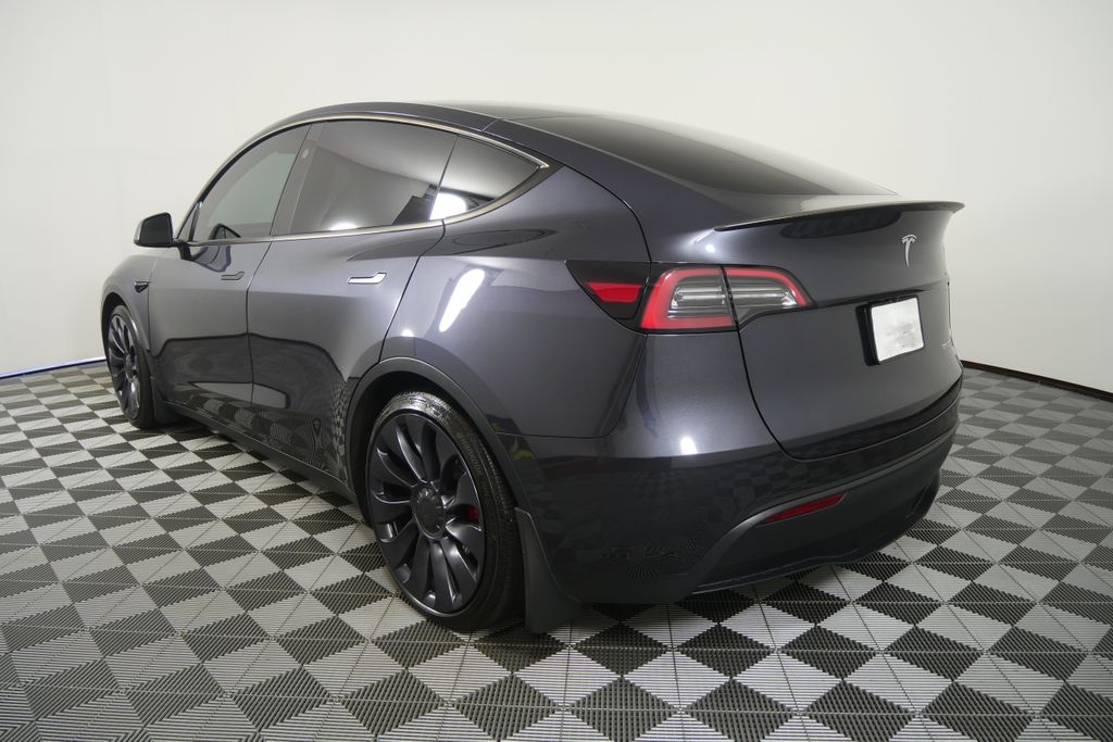 Thumbnail: 2024 Tesla Model Y - 3