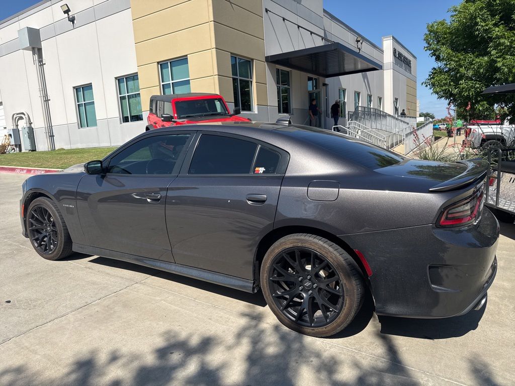 car-gallery-2