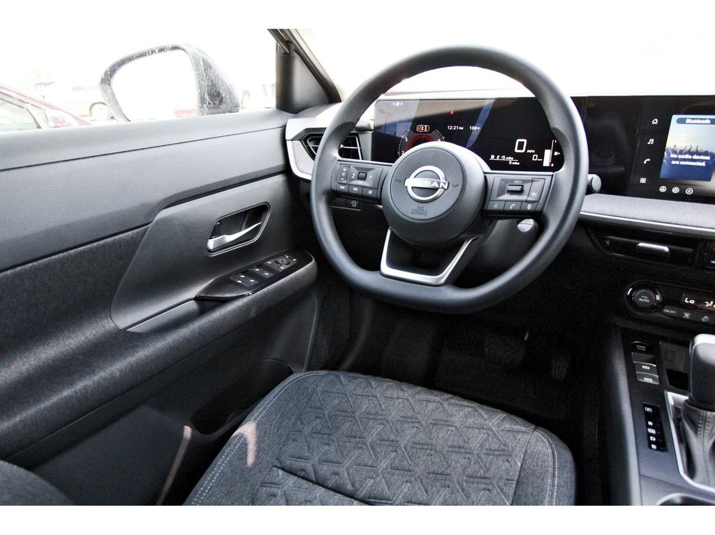 2026 Nissan Kicks SV - 7