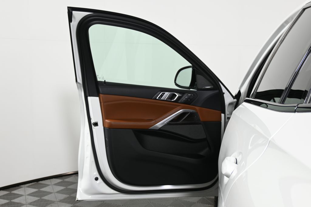 Thumbnail: 2023 BMW X6 - 29