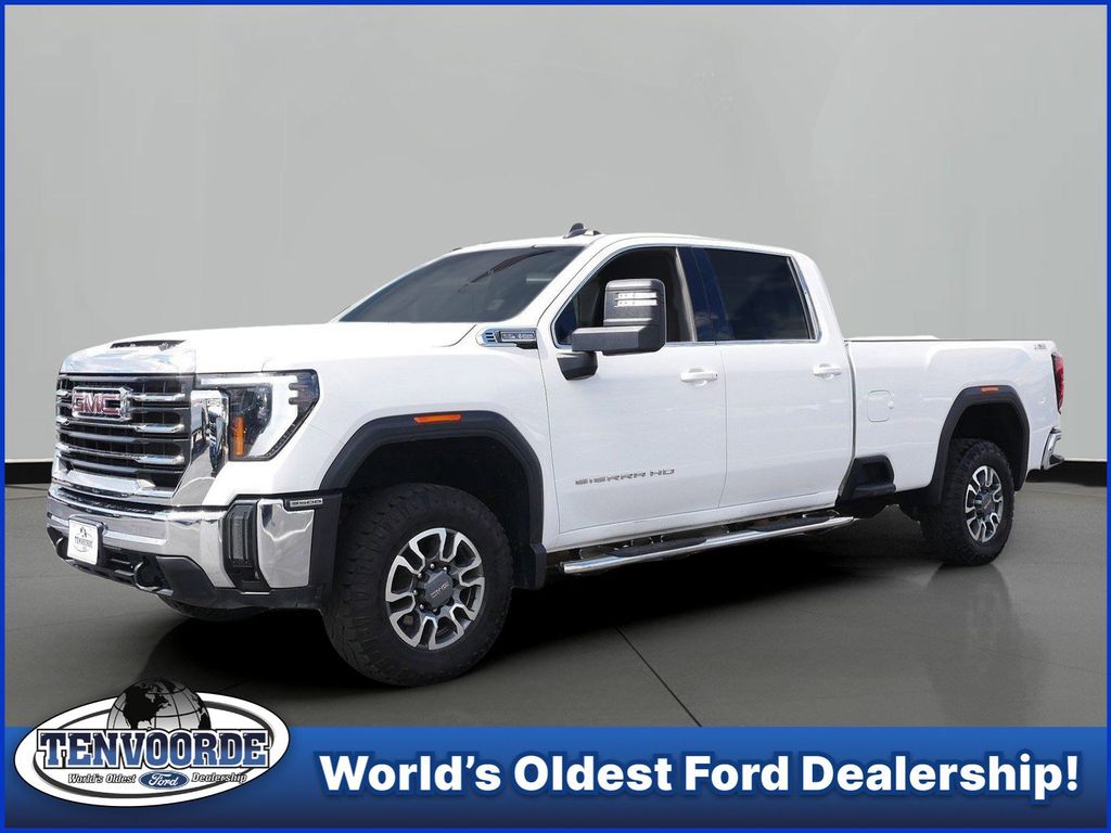 Summit White 2024 GMC Sierra 3500HD Pickup Truck Four-Wheel Drive Automatic