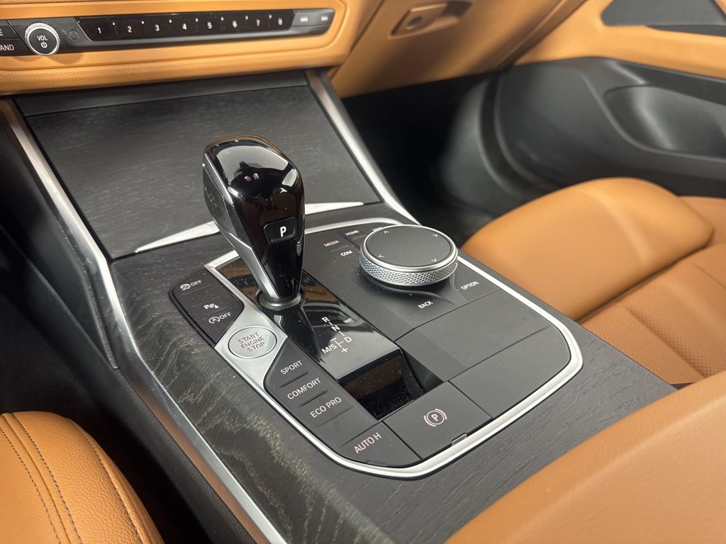 Thumbnail: 2023 BMW 4 Series - 16