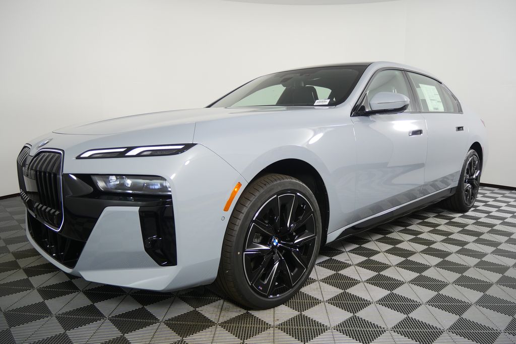 Thumbnail: 2026 BMW 7 Series - 8