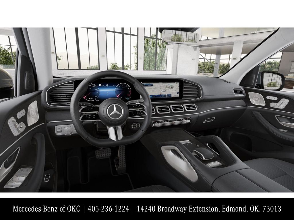 2026 Mercedes Benz GLS 450 4MATIC photo 3