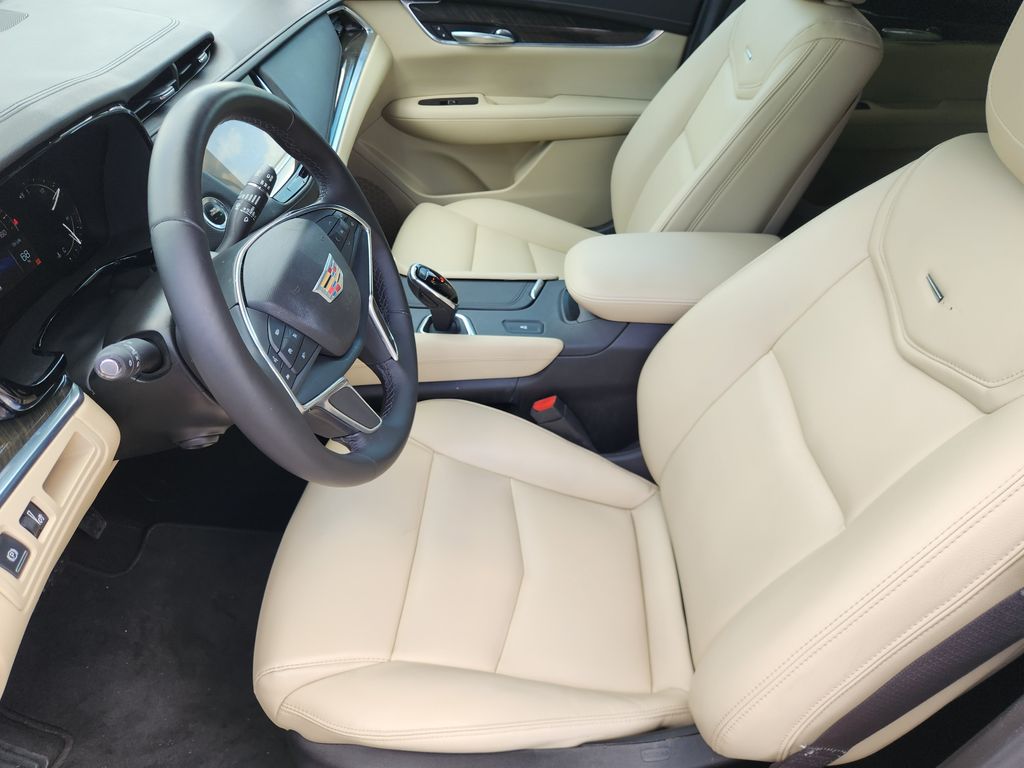 2018 Cadillac XT5 Base Silver at DeMontrond Ford