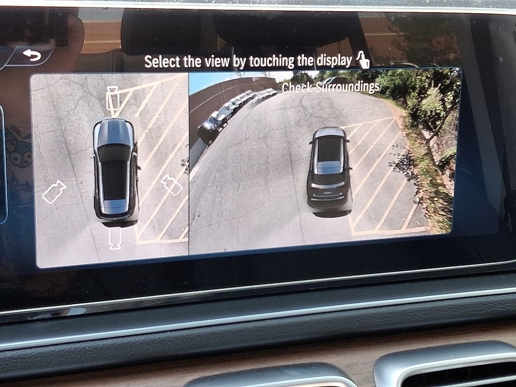 Thumbnail: 2026 Mercedes-Benz GLE - 16