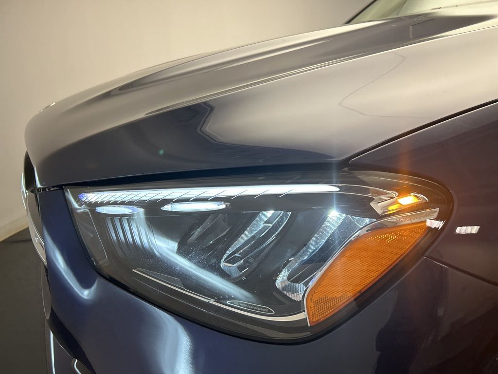 Thumbnail: 2026 Mercedes-Benz GLE - 9
