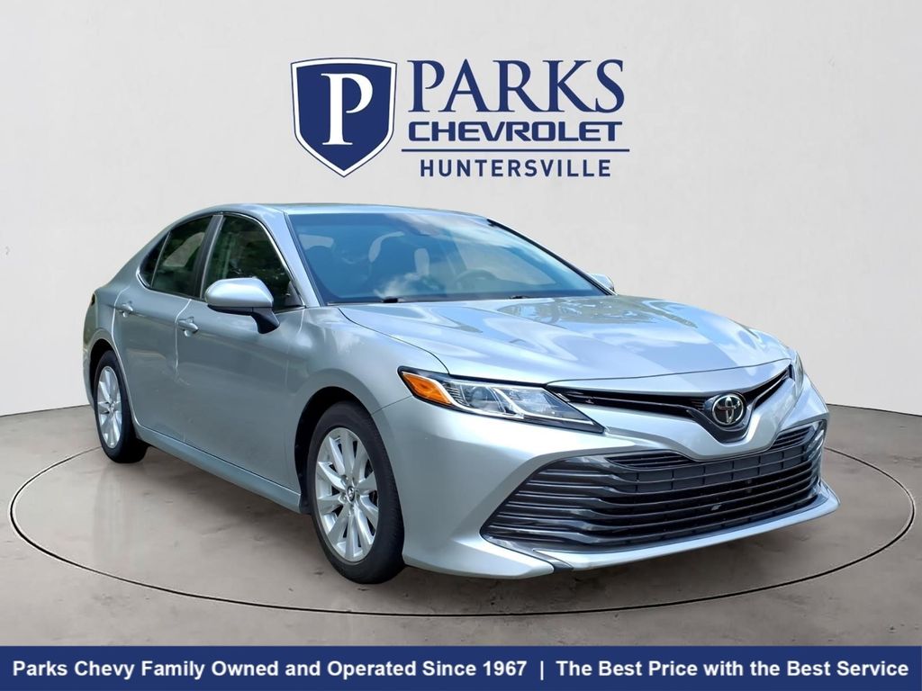 Celestial Silver Metallic 2018 Toyota Camry Sedan Front-Wheel Drive 8-Speed Automatic