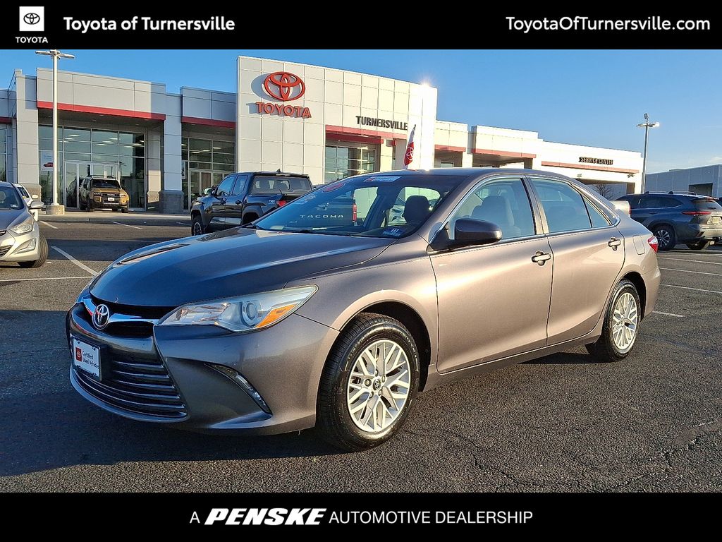 2016 Toyota Camry LE