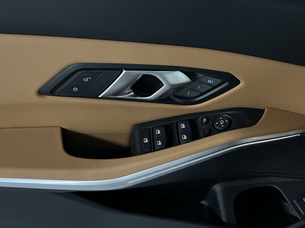2025 BMW 3 Series 330i xDrive 13