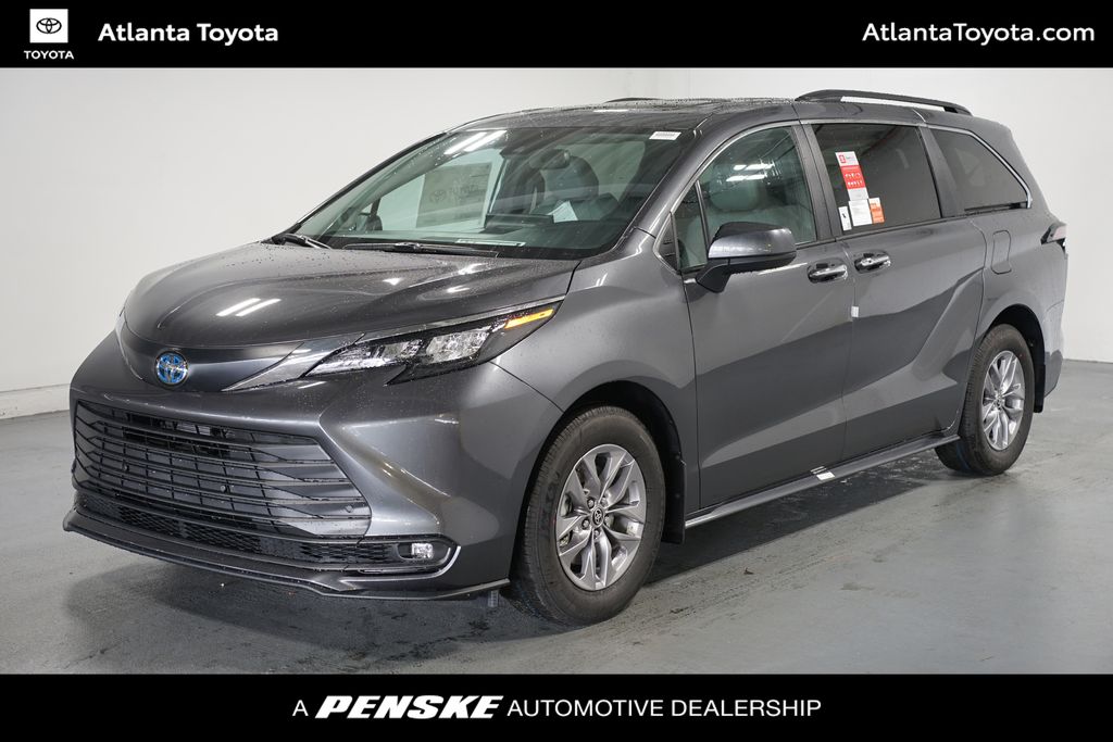 Thumbnail: 2025 Toyota Sienna - 1