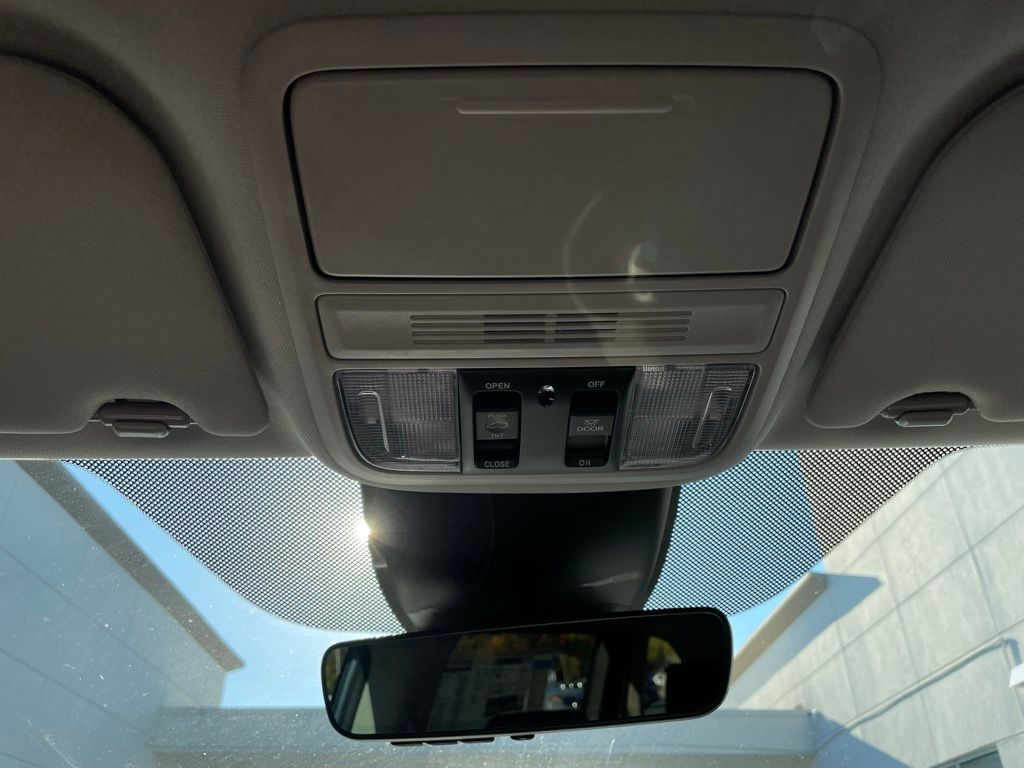 Thumbnail: 2026 Honda Odyssey - 16