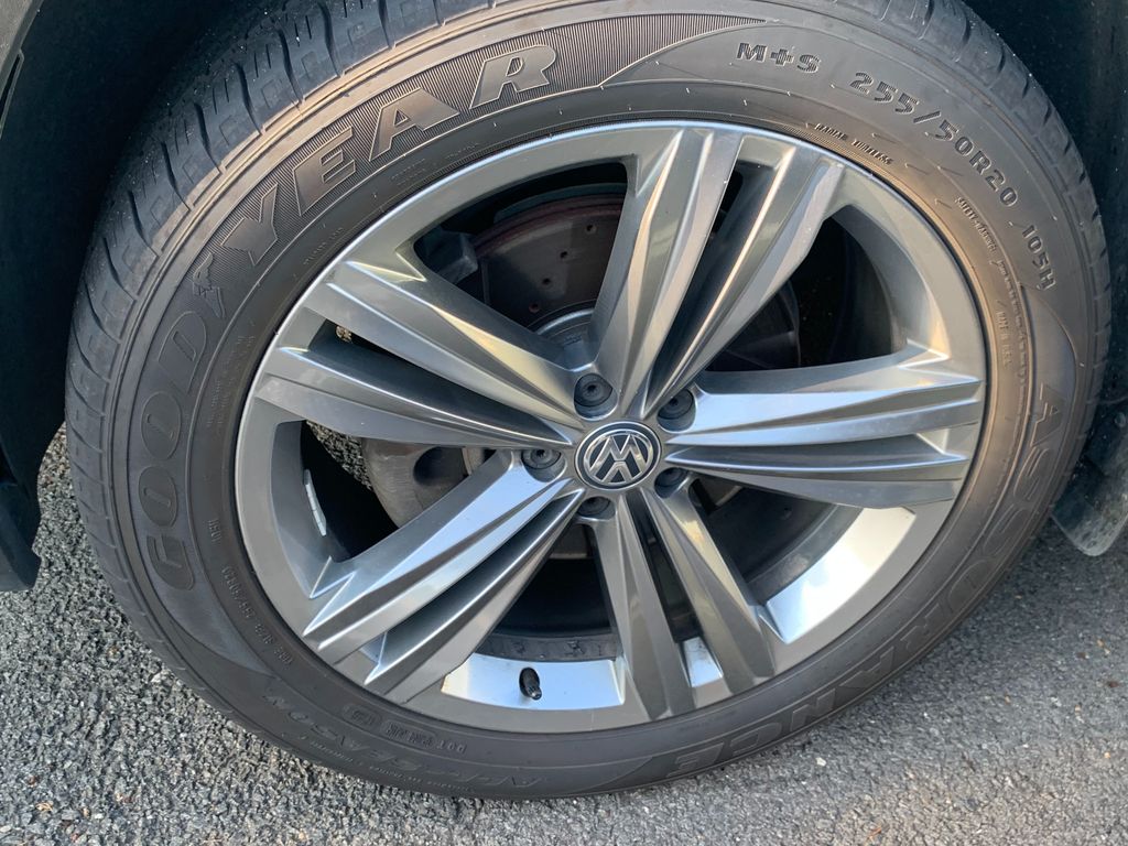 Thumbnail: 2019 Volkswagen Atlas - 12
