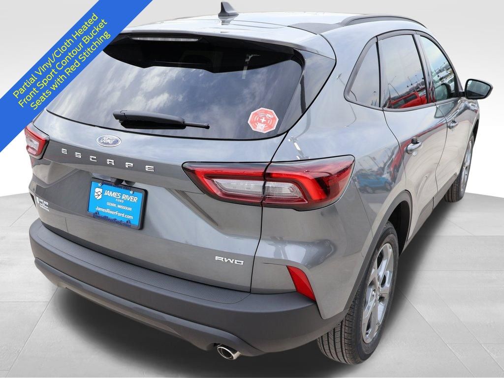 View vehicle photo 5