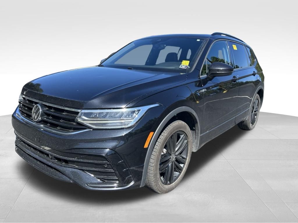 Deep Black Pearl 2022 Volkswagen Tiguan SUV / Crossover All-Wheel Drive 8-Speed Automatic