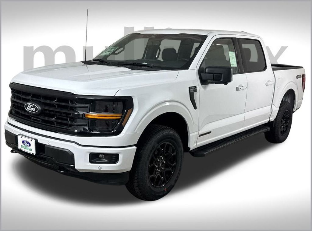 2025 Ford F-150 XLT photo 11