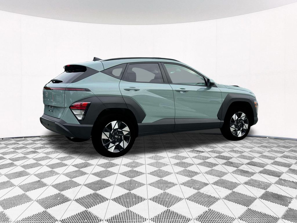 2025 Hyundai Kona SEL 8