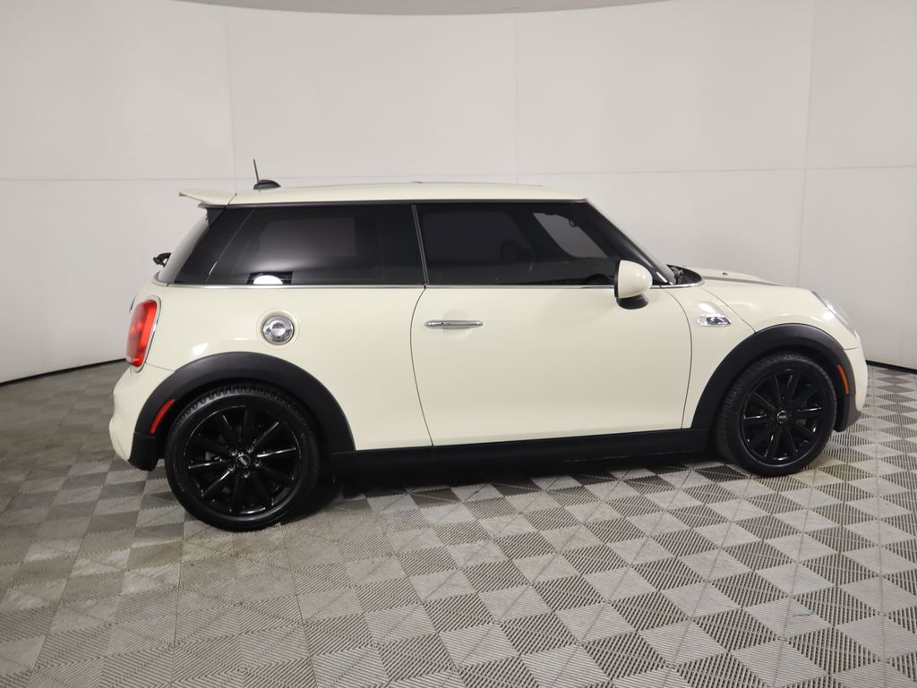 Thumbnail: 2015 MINI Cooper - 4