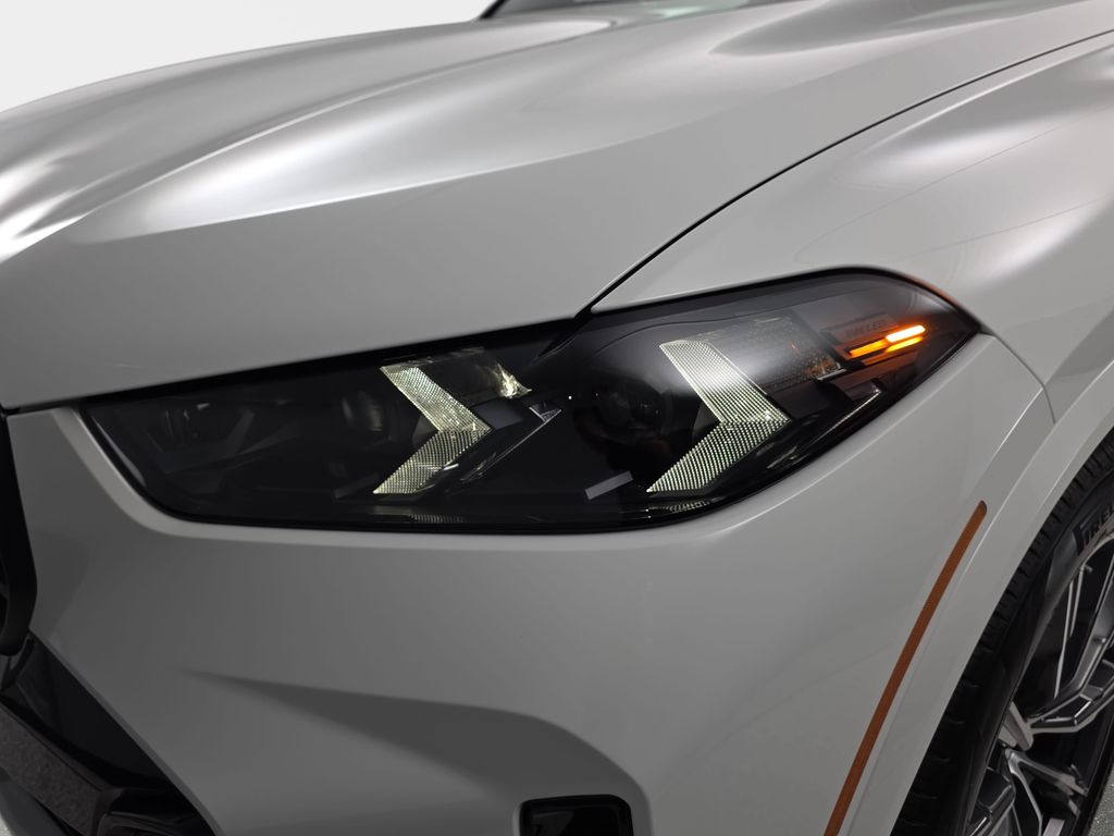 New 2026 Alpine White BMW xDrive50e image 31
