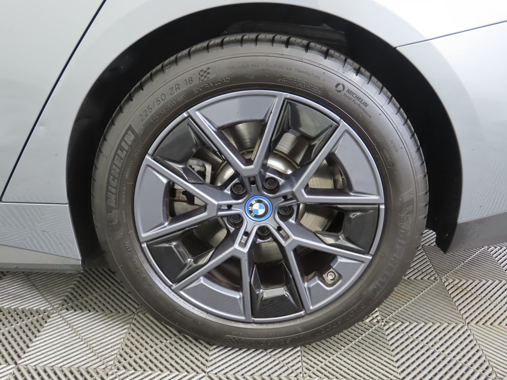 Thumbnail: 2024 BMW i4 - 32