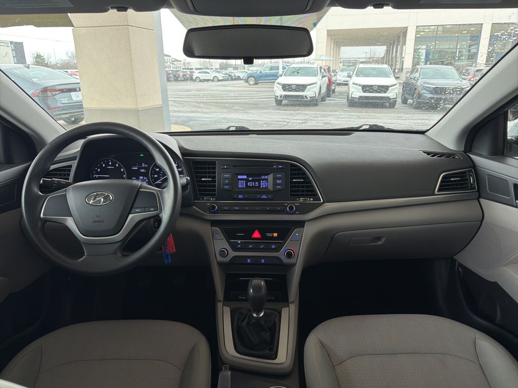 Thumbnail: 2017 Hyundai Elantra - 11