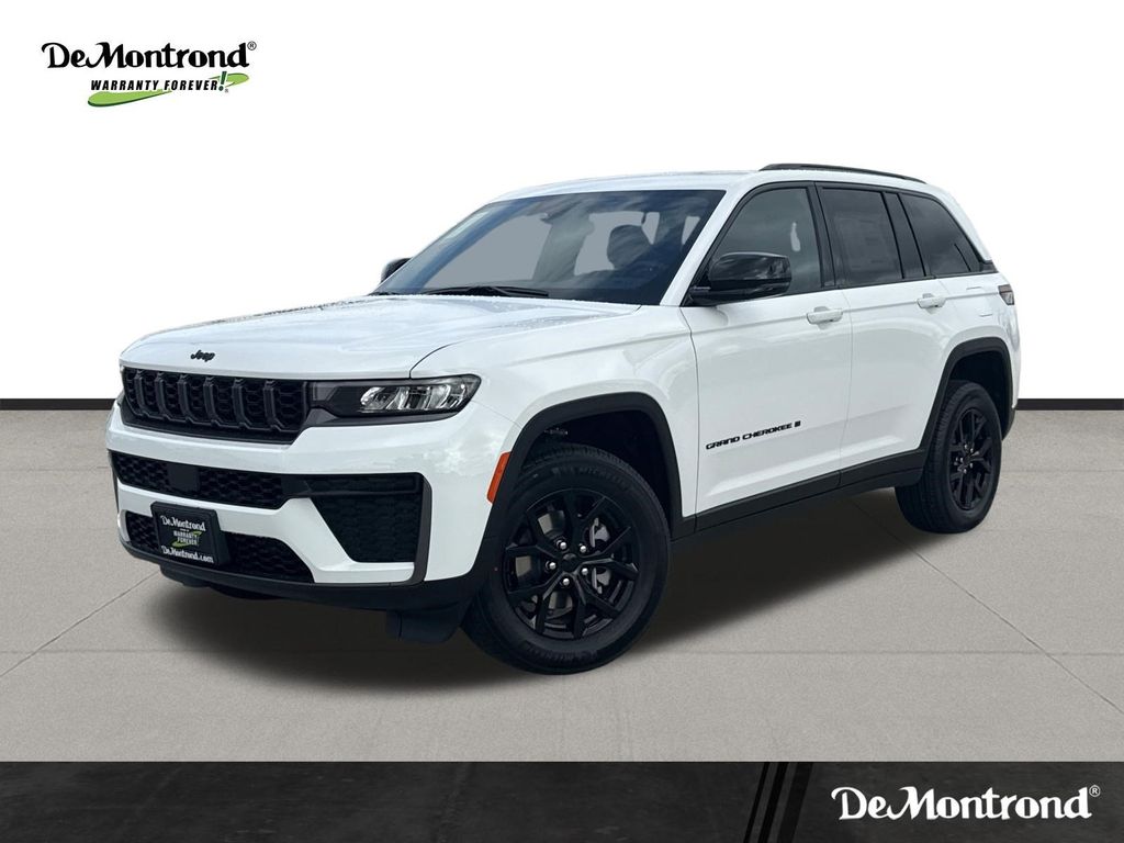 2026 Jeep Grand Cherokee Altitude White at Mac Haik CDJR North Houston