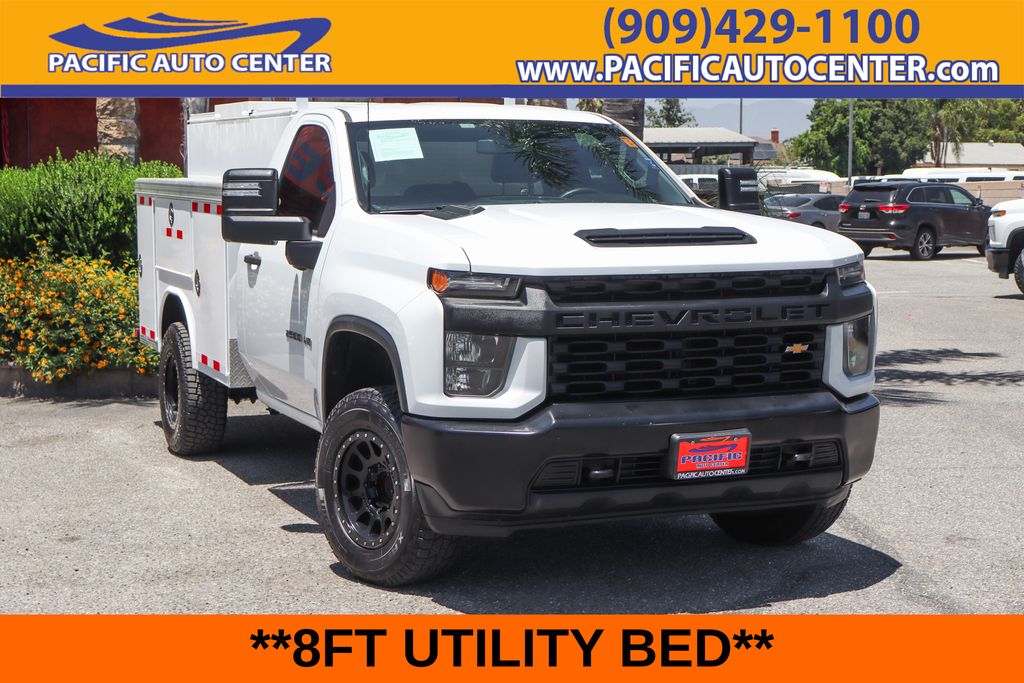 Summit White 2021 Chevrolet Silverado 2500HD Pickup Truck 4X2 6-Speed Automatic