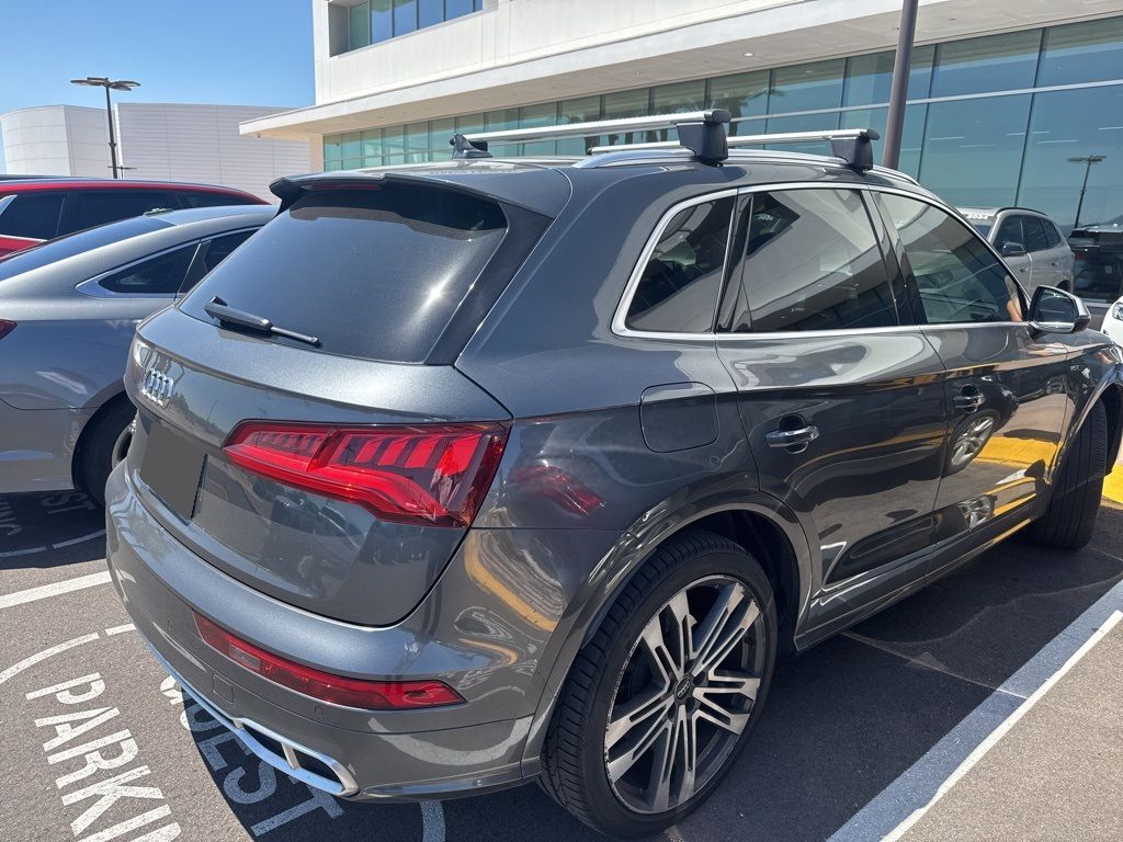 Thumbnail: 2018 Audi SQ5 - 5