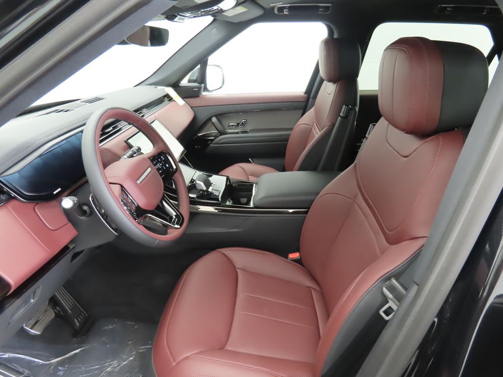 Thumbnail: 2025 Land Rover Range Rover Sport - 21