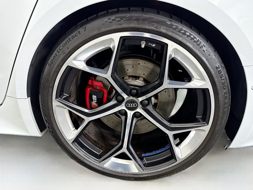 Thumbnail: 2024 Audi RS 7 - 30
