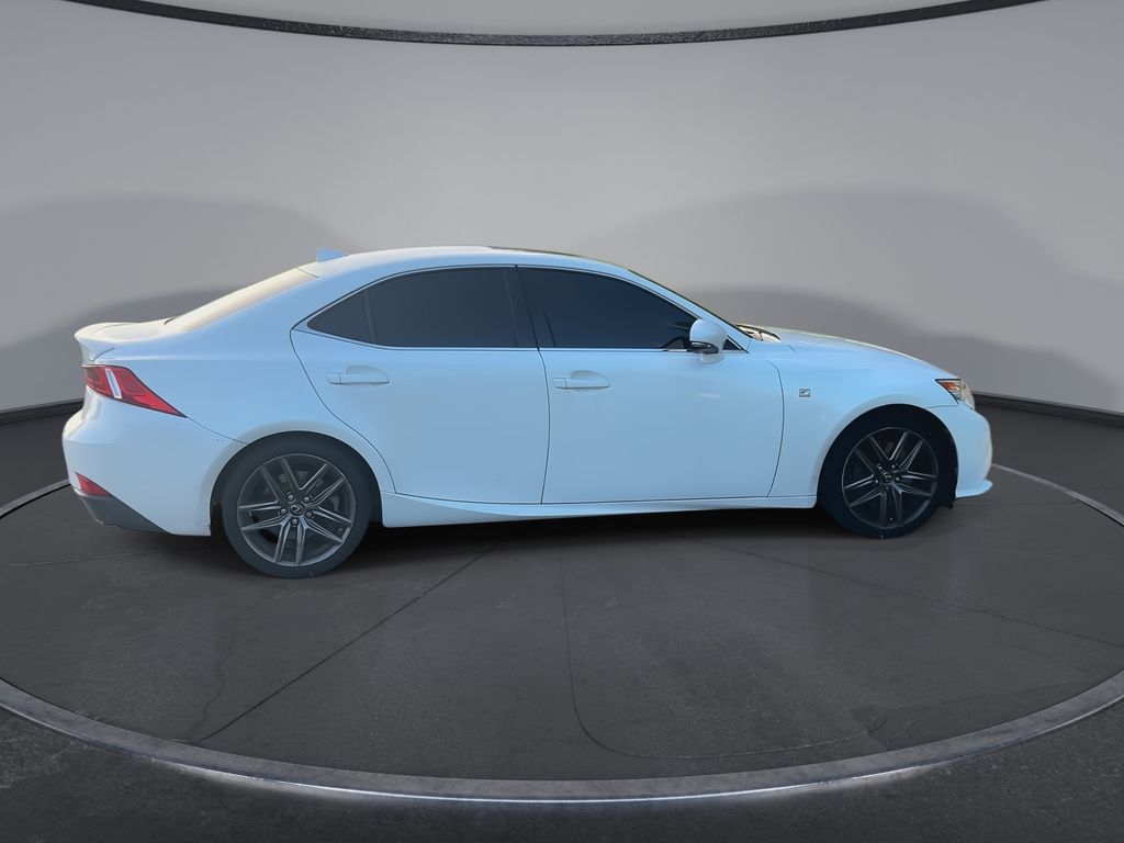 Thumbnail: 2016 Lexus IS - 9