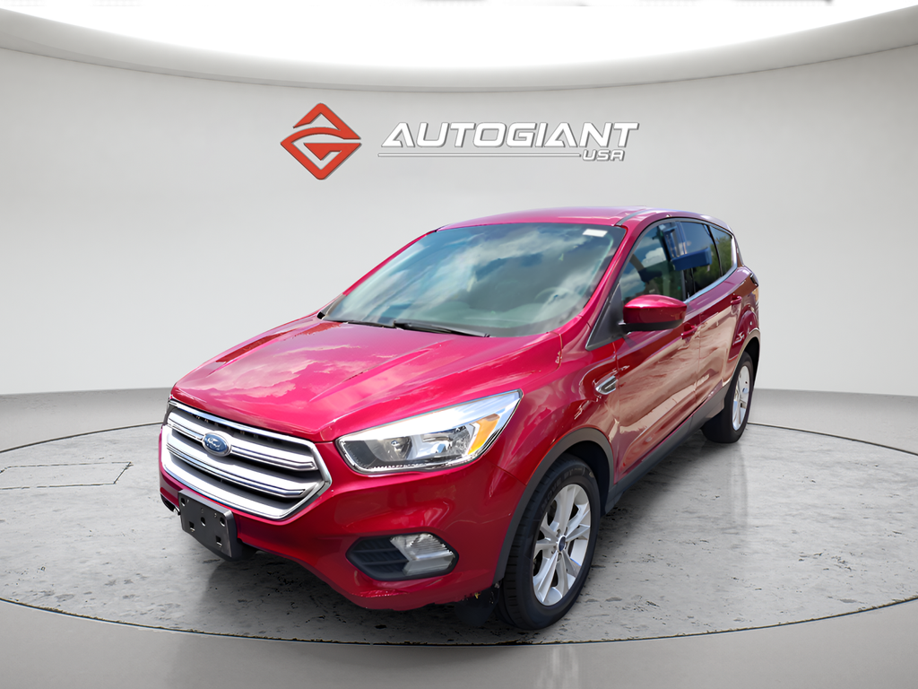 Ruby Red Metallic 2017 Ford Escape SE FWD SUV / Crossover Front-Wheel Drive 6-Speed Automatic