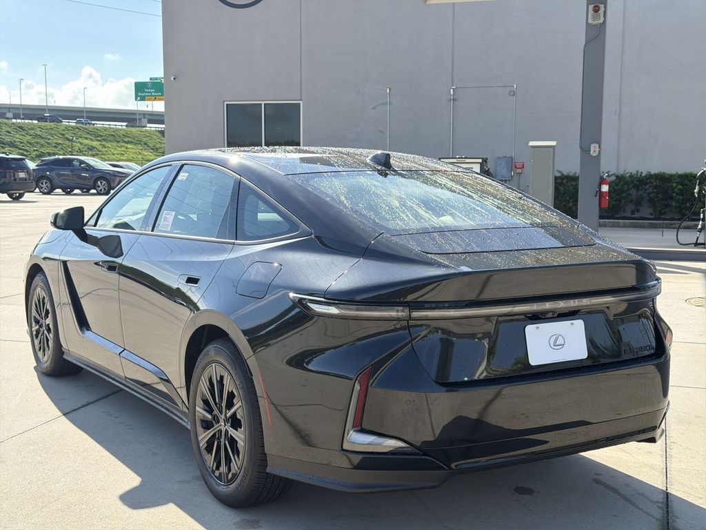 Thumbnail: 2026 Lexus ES - 10