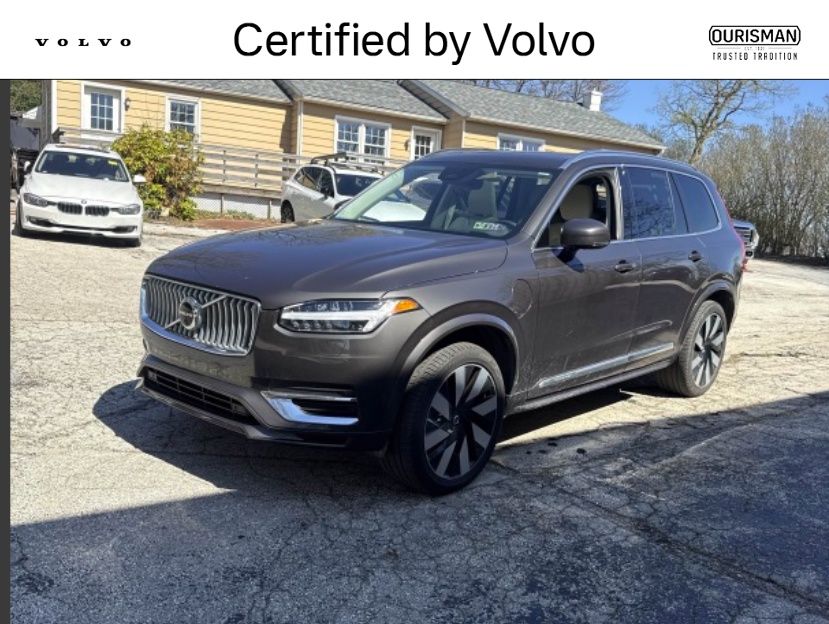 Platinum Gray Metallic 2024 Volvo XC90 Recharge T8 Plus Bright Theme 7-Passenger eAWD SUV / Crossover All-Wheel Drive Automatic