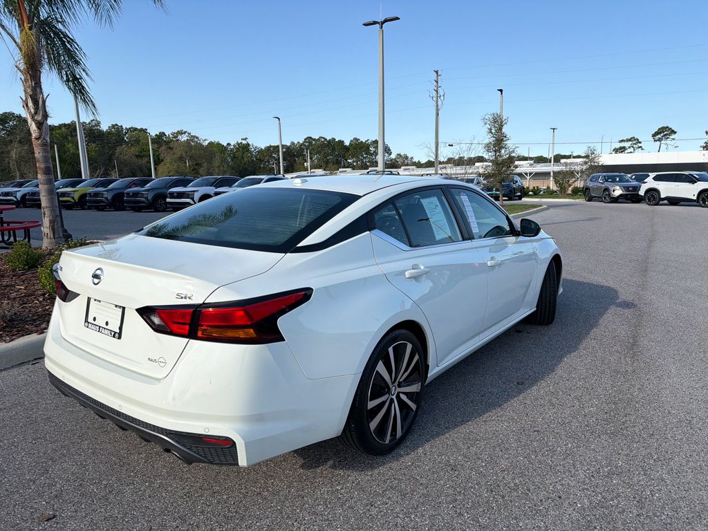 Used 2020 Nissan Altima 2.5 SR 4D Sedan