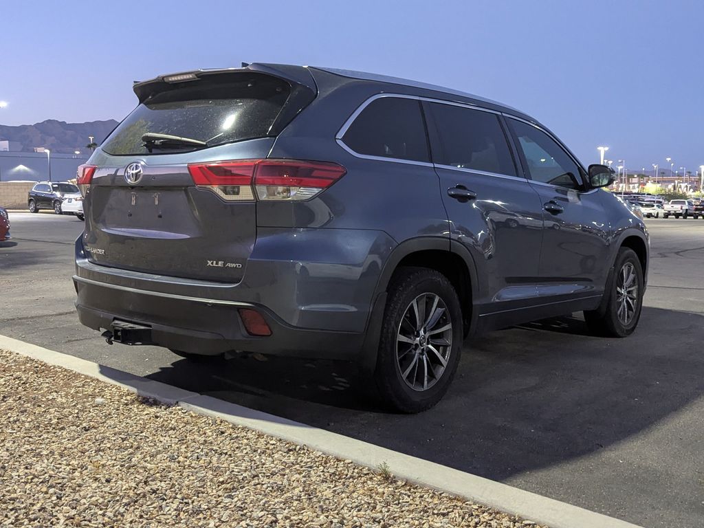 Used 2018 Toyota Highlander SUV