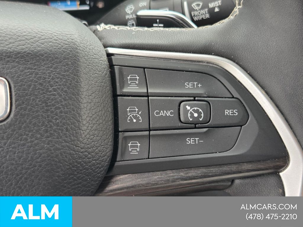 Used 2024 White Jeep 4xe image 26