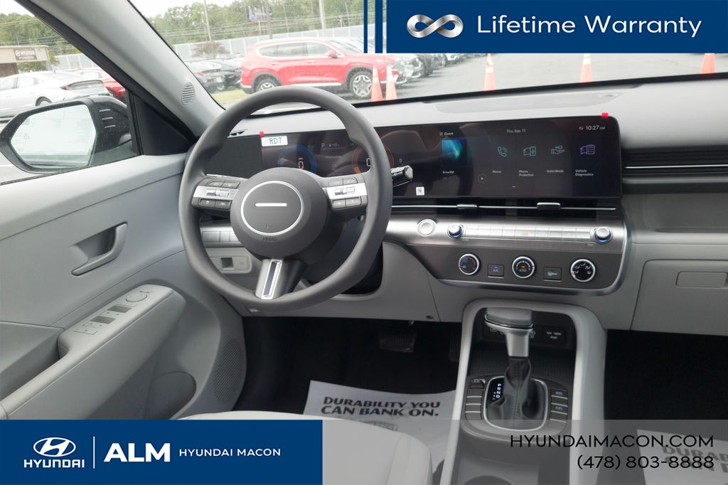 New 2026 Black Hyundai SE FWD image 21