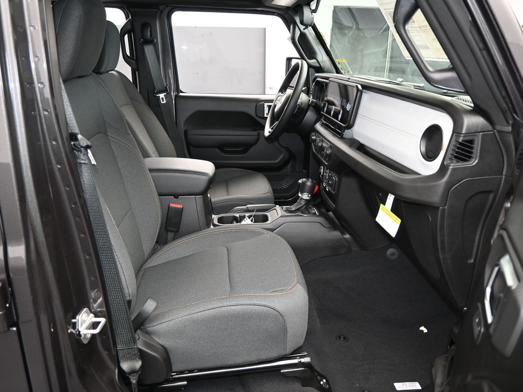 New 2026 Granite Crystal Metallic Clearcoat Jeep Sport image 37