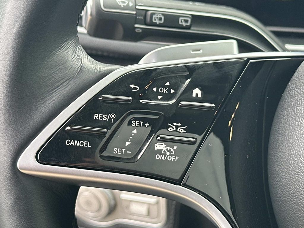 Thumbnail: 2026 Mercedes-Benz GLS - 27