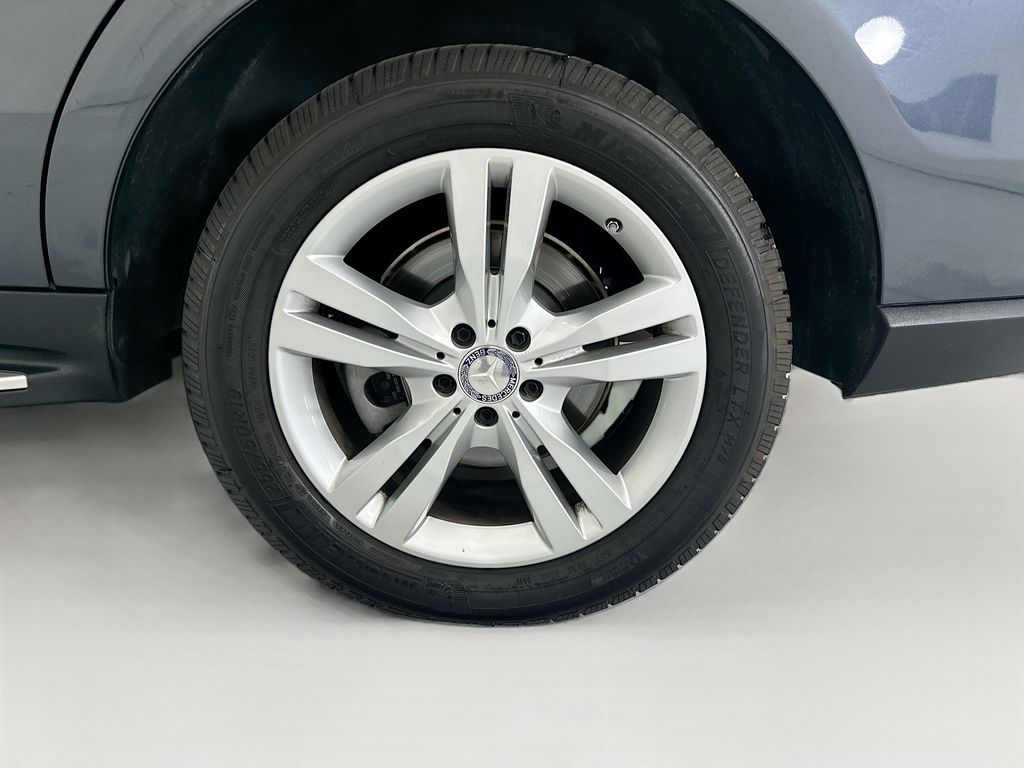 Thumbnail: 2012 Mercedes-Benz M-Class - 30