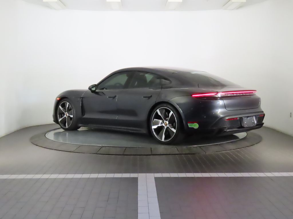 Thumbnail: 2021 Porsche Taycan - 3