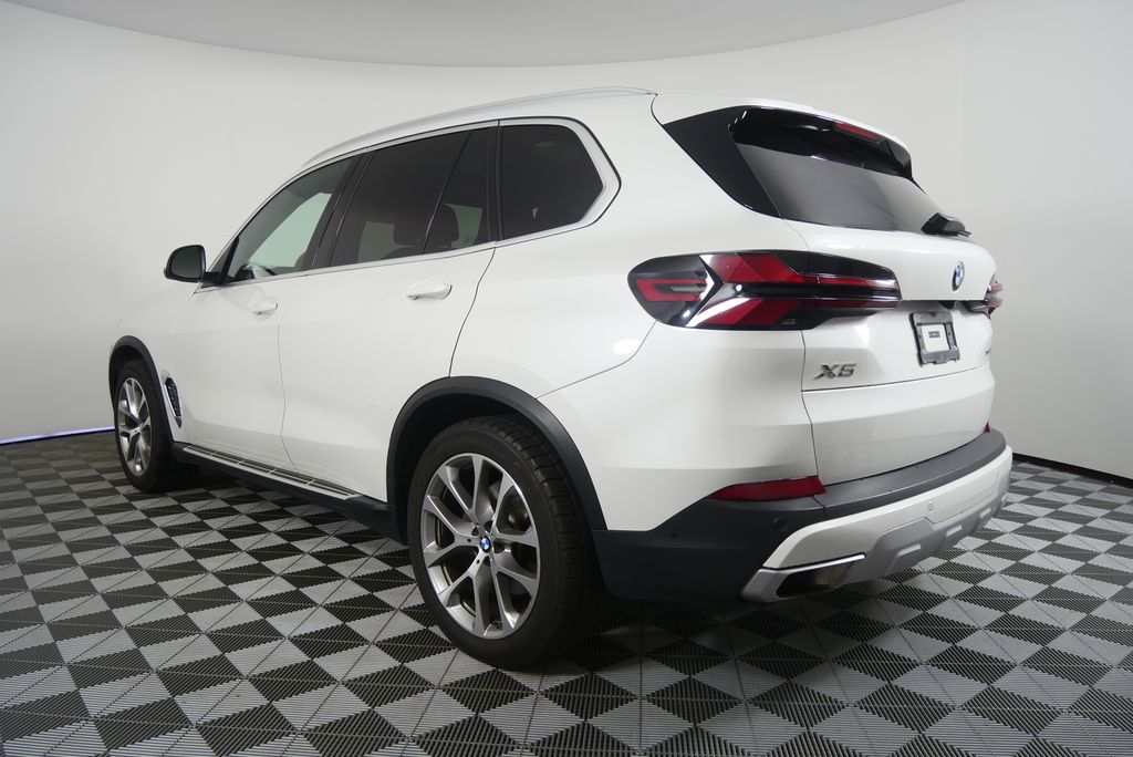 Thumbnail: 2024 BMW X5 - 5
